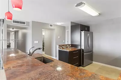 340 Sunset Dr #1404, Fort Lauderdale, FL 33301 - Photo 19