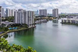 2801 NE 183rd St, Aventura, FL 33160 - Photo 15