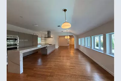621 W Dilido Dr, Miami Beach, FL 33139 - Photo 5