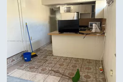 830 SW 72nd Ave, Miami, FL 33144 - Photo 11