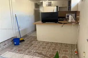 830 SW 72nd Ave, Miami, FL 33144 - Photo 11