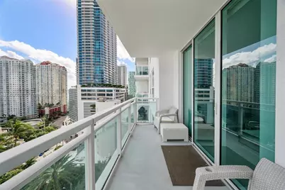 951 Brickell Ave #1806, Miami, FL 33131 - Photo 3
