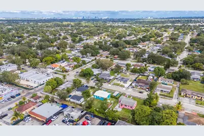 9616 NW 26th Ave, Miami, FL 33147 - Photo 17