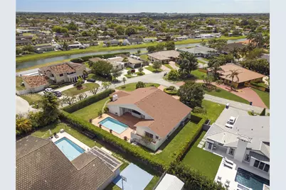 13945 SW 107th Ct, Miami, FL 33176 - Photo 19
