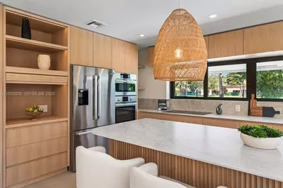 10945 SW 75th Ct, Pinecrest, FL 33156 - Photo 23