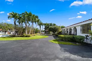8490 Grand Canal Dr, Miami, FL 33144 - Photo 3