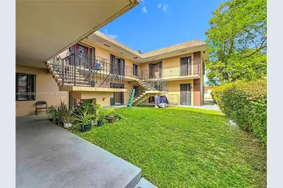 2335 NE 172nd St #4, North Miami Beach, FL 33160 - Photo 3