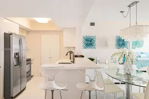 19501 W Country Club Dr, Aventura, FL 33180 - Photo 3