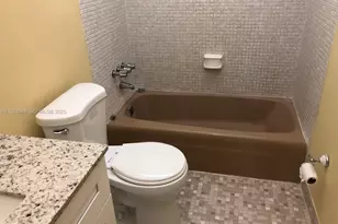 555 NE 123rd St, North Miami, FL 33161 - Photo 37