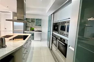 18201 Collins Ave, Sunny Isles Beach, FL 33160 - Photo 15