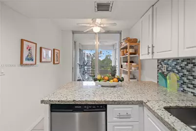 17890 W Dixie Hwy 614 Hwy #614, North Miami Beach, FL 33160 - Photo 9