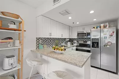 17890 W Dixie Hwy 614 Hwy #614, North Miami Beach, FL 33160 - Photo 13