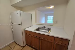 3600 NW 21st St, Lauderdale Lakes, FL 33311 - Photo 9