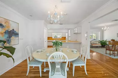 5685 SW 72nd Ave, Miami, FL 33143 - Photo 9