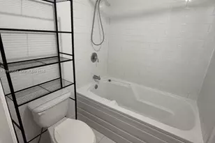 690 SW 1st Ct, Miami, FL 33130 - Photo 9