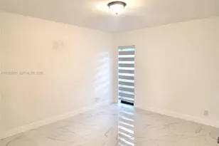 9723 N New River Canal Rd, Plantation, FL 33324 - Photo 15