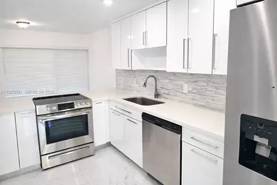 9723 N New River Canal Road #416, Plantation, FL 33324 - Photo 3