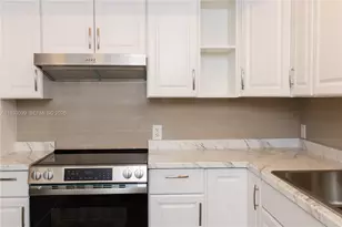 3625 N Country Club Dr, Aventura, FL 33180 - Photo 45