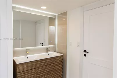 3625 N Country Club Dr #309, Aventura, FL 33180 - Photo 5