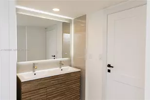 3625 N Country Club Dr, Aventura, FL 33180 - Photo 5