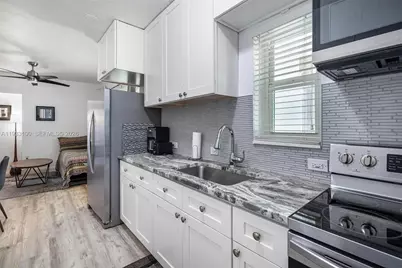 859 NE 90th St, Miami, FL 33138 - Photo 23