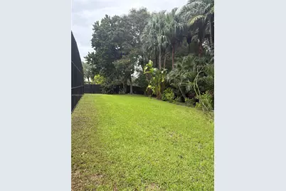 8265 SW 176th Ter, Palmetto Bay, FL 33157 - Photo 11