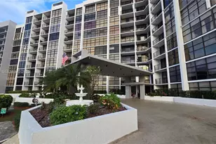 600 Parkview Dr, Hallandale Beach, FL 33009 - Photo 23