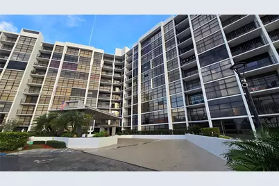 600 Parkview Dr #525, Hallandale Beach, FL 33009 - Photo 9