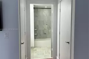 1050 Brickell Ave, Miami, FL 33131 - Photo 19