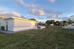 5715 NW 84th Terrace, Tamarac, FL 33321 - Photo 7