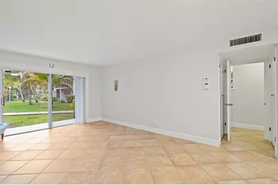 8107 SW 72nd Ave #110E, Miami, FL 33143 - Photo 5