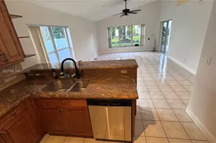 326 SW 162nd Ave, Pembroke Pines, FL 33027 - Photo 19