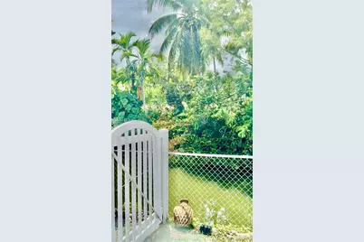 2500 NE 209th Ter, Miami, FL 33180 - Photo 15