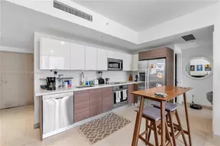 1010 SW 2nd Ave, Miami, FL 33130 - Photo 9