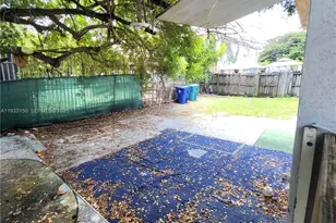 1404 NW 60th St, Miami, FL 33142 - Photo 13