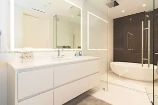 300 Biscayne Blvd Way, Miami, FL 33131 - Photo 11