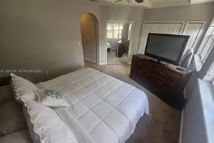 5483 NW 112th Pl, Doral, FL 33178 - Photo 9