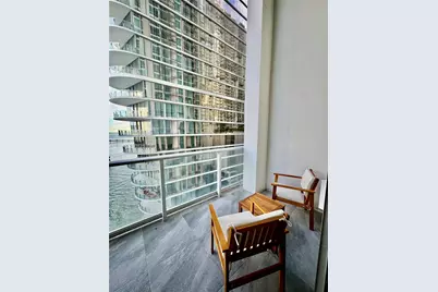 300 S Biscayne Blvd #L-1210, Miami, FL 33131 - Photo 5