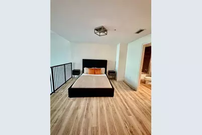 300 S Biscayne Blvd #L-1210, Miami, FL 33131 - Photo 25