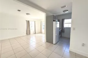 2313 NW 14th St, Miami, FL 33125 - Photo 7