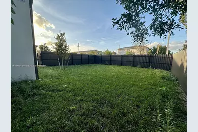 306 NW 11th Ct, Florida City, FL 33034 - Photo 17