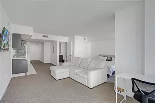 31 SE 6th St, Miami, FL 33131 - Photo 15