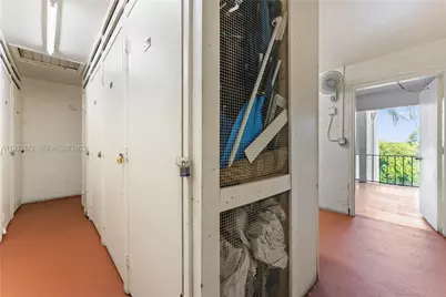 8901 S Hollybrook Blvd #303, Pembroke Pines, FL 33025 - Photo 21