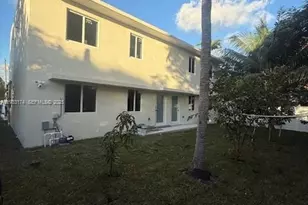 166 NE 70th St, Miami, FL 33138 - Photo 15