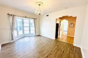 540 15th St, Miami Beach, FL 33139 - Photo 5