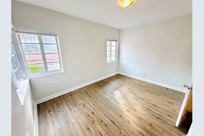 540 15th St #203, Miami Beach, FL 33139 - Photo 21