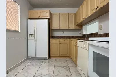 8420 SW 133rd Ave Rd #317, Miami, FL 33183 - Photo 3