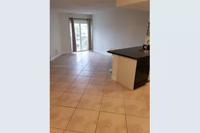 8660 NW 5th Ter #15-209, Miami, FL 33126 - Photo 5