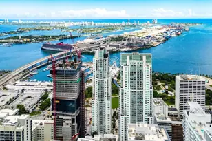 253 NE 2nd St 2 2+ Lrg Den, Miami, FL 33132 - Photo 33