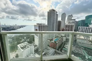 253 NE 2nd St 2 2+ Lrg Den, Miami, FL 33132 - Photo 21